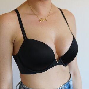 Victoria Secret sexy illusions push-up plunge bra